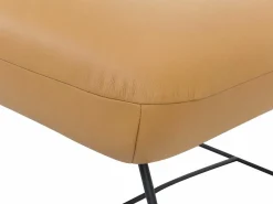 Hocker CODY