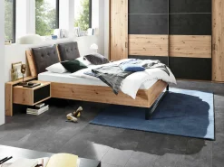 Holzbett Spiez